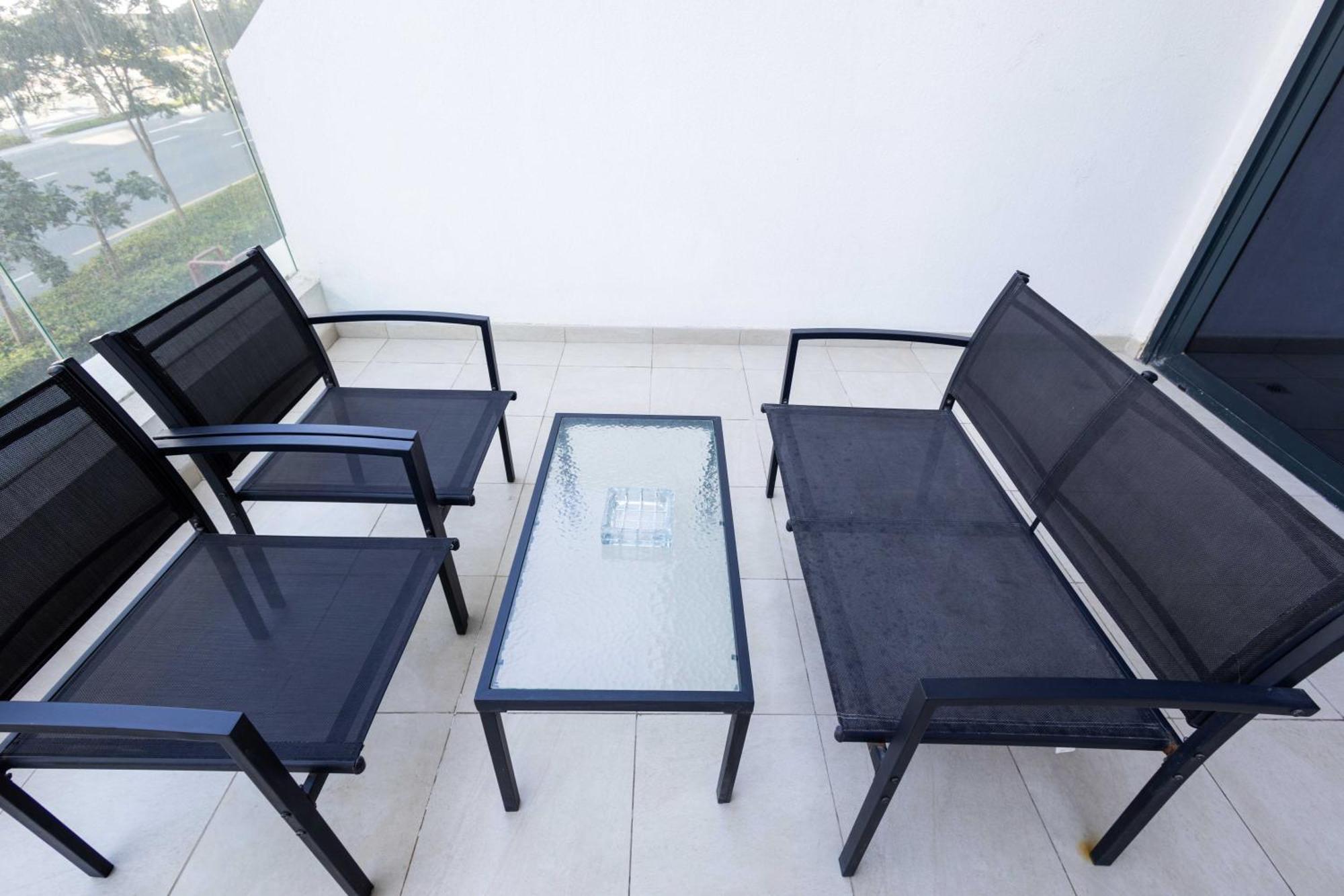 10 Mins From Downtown Pool Gym Large Terrace * Dubai