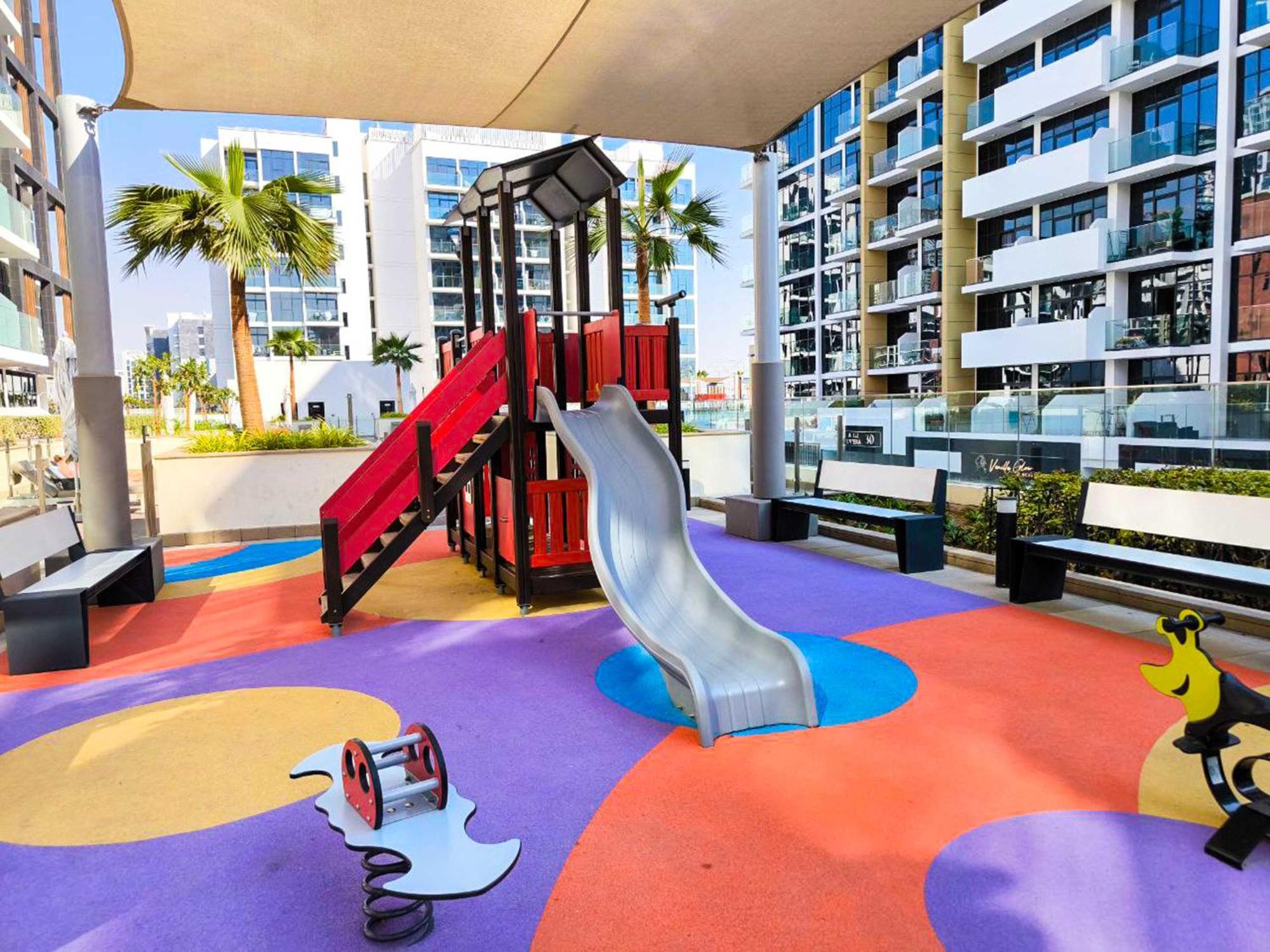 Apartment 10 Mins From Downtown Pool Gym Large Terrace *