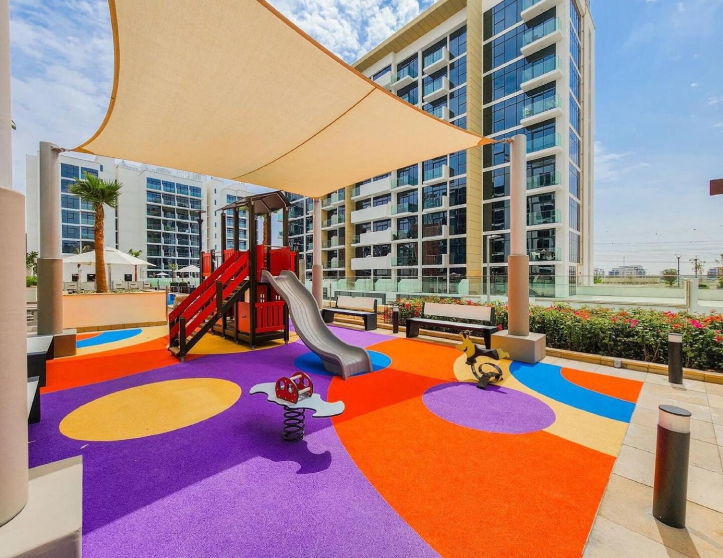Apartment 10 Mins From Downtown Pool Gym Large Terrace *